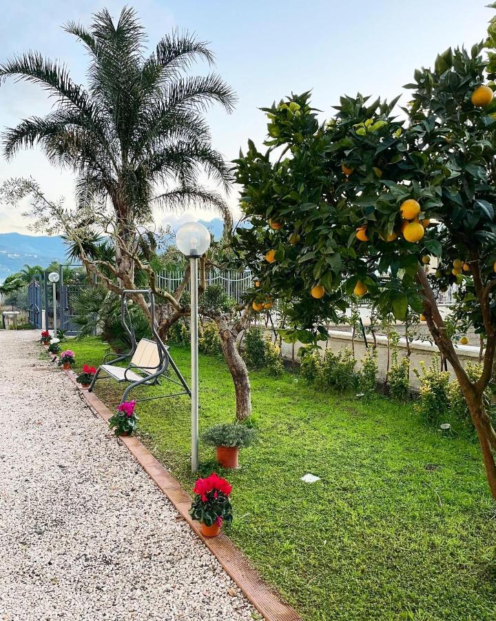 Casa Vacanze Paradise Santa Maria La Carità Eksteriør billede